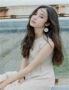 《欧美一级久久久久久久久大》