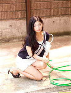 《女人荫蒂勃起后的视频大全》