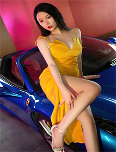 《一女多男在疯狂的伦交》