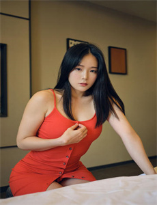 《与雪女同行吃蟹》
